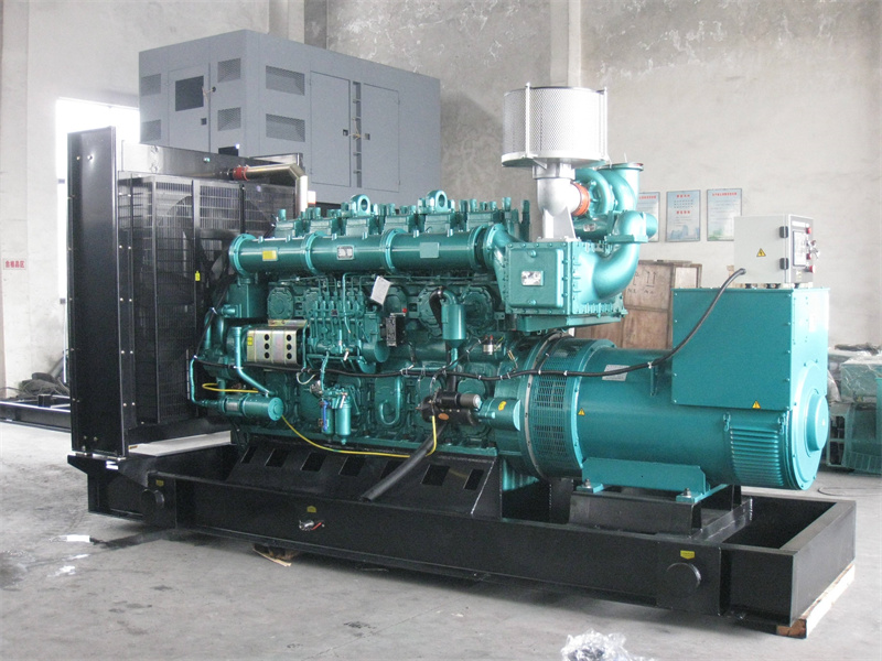 惠安200KW 柴油发电机的油耗是多少?